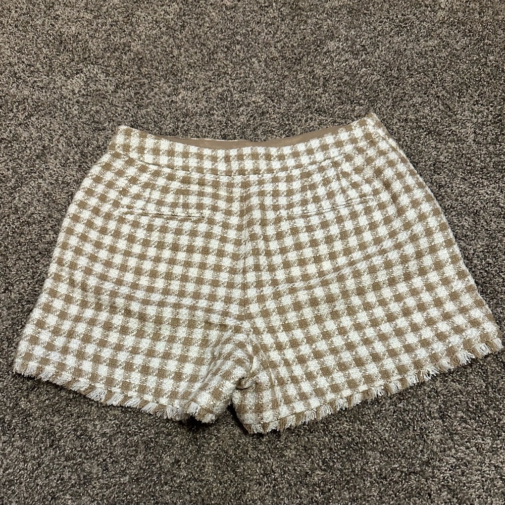 Ann Taylor White & Tan Tweed Plaid High Rise Shorts - Size US 10P - Picture 3 of 5
